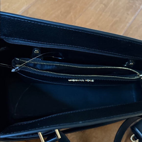 Michael Kors Black Tote and Clutch Set - Picture 6 of 8